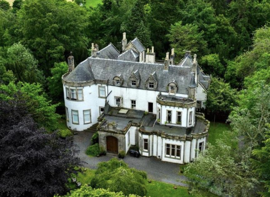 Catcune Castle, aerial view